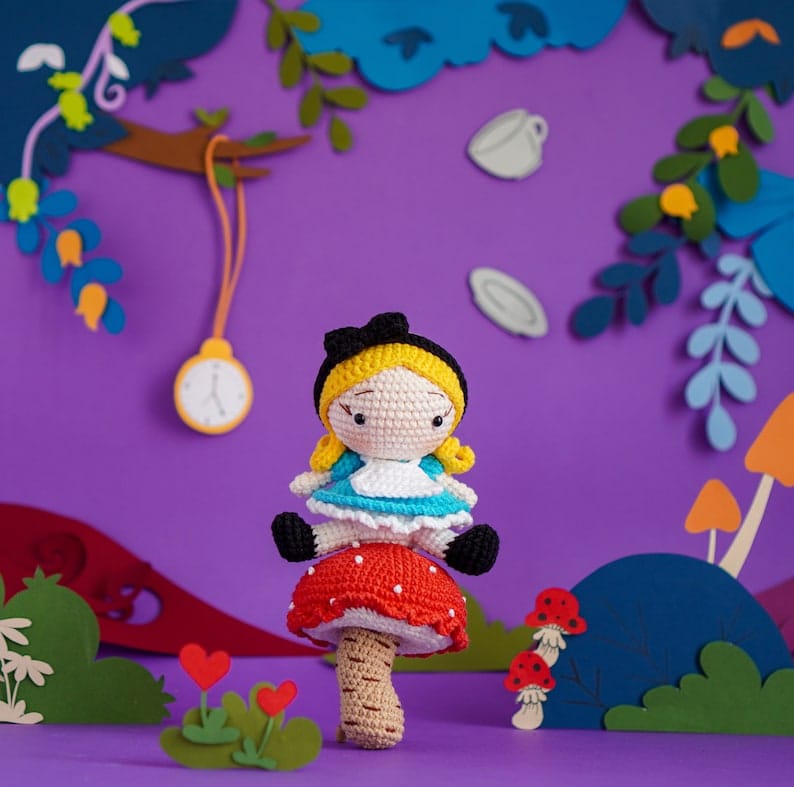 Alice in Wonderland Crochet Patterns – Alice, White Rabbit & Cheshire Cat Amigurumi PDF